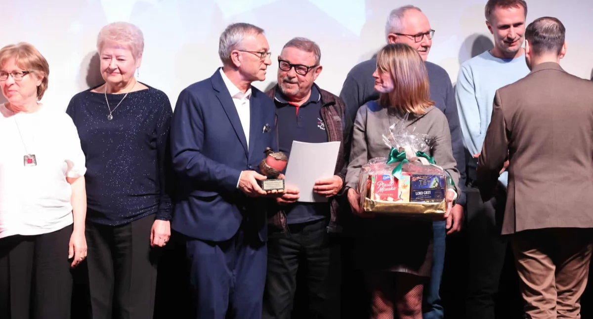 Wiadomości, Wolontariusze wybrani - zdjęcie, fotografia