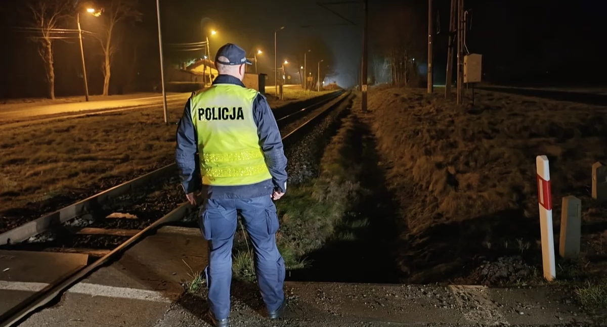 Kronika policyjna, Nietrzeźwy rowerzysta kontrole wizytacje rodzin Policyjny bilans akcji Bezpieczny Powiat - zdjęcie, fotografia