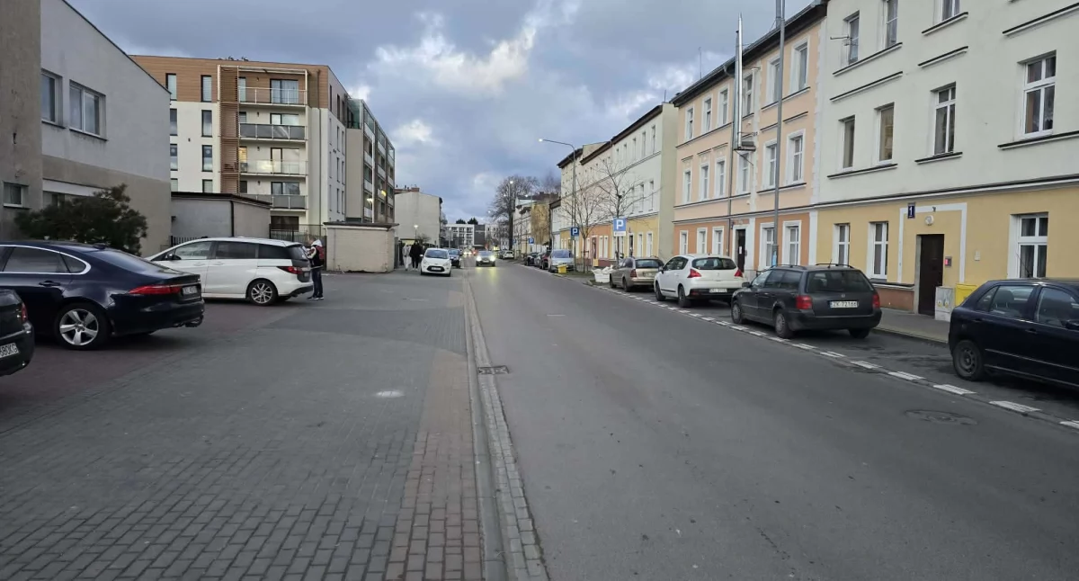 Wiadomości, poprowadzi aptekę Dzielnicy Zachodniej duże zainteresowanie - zdjęcie, fotografia