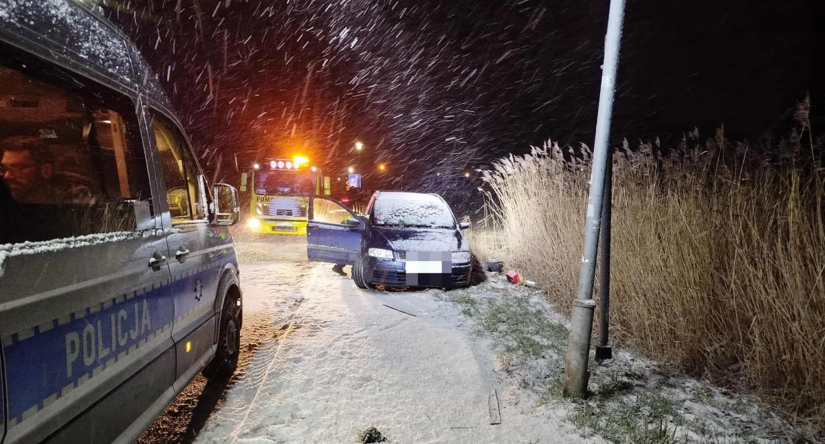 Kronika policyjna, Wypadł drogi wrócił… koparką Policja sprawdza pijany - zdjęcie, fotografia