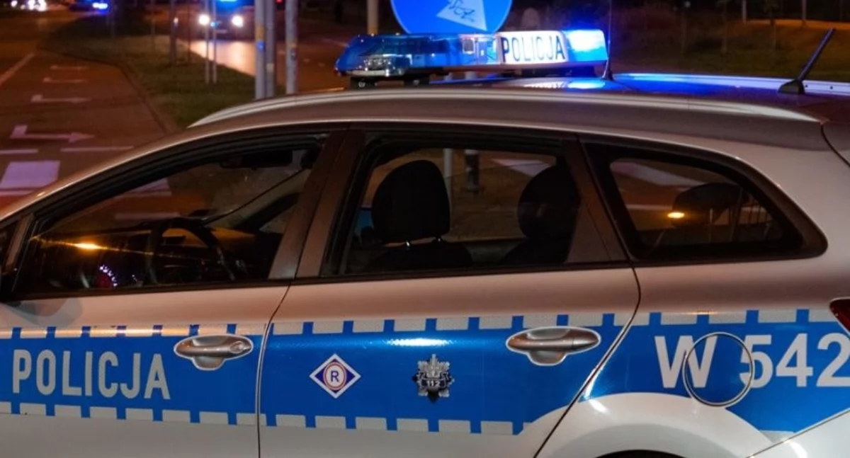 Kronika policyjna, Kolejni kierowcy zatrzymani alkoholu Jeden zakończył jazdę latarni - zdjęcie, fotografia