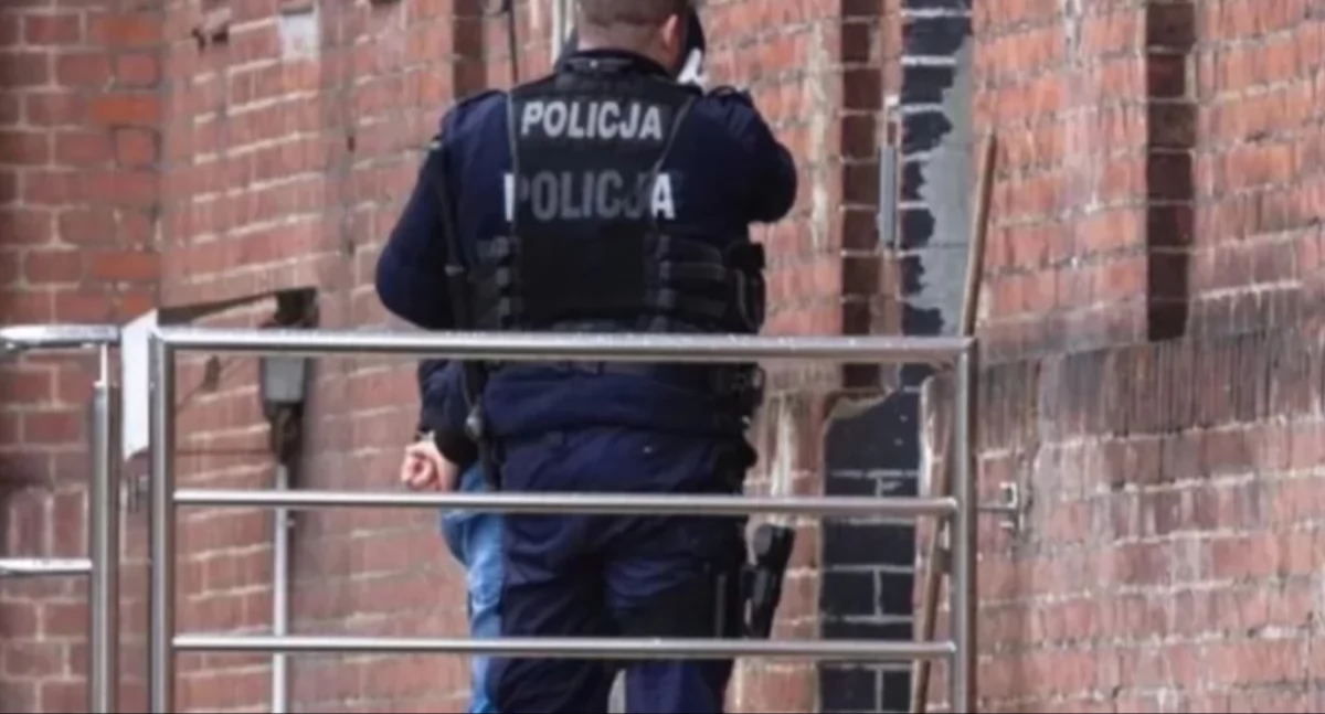 Wiadomości, Ruszył proces latka oskarżonego gwałt dwóch seniorkach - zdjęcie, fotografia
