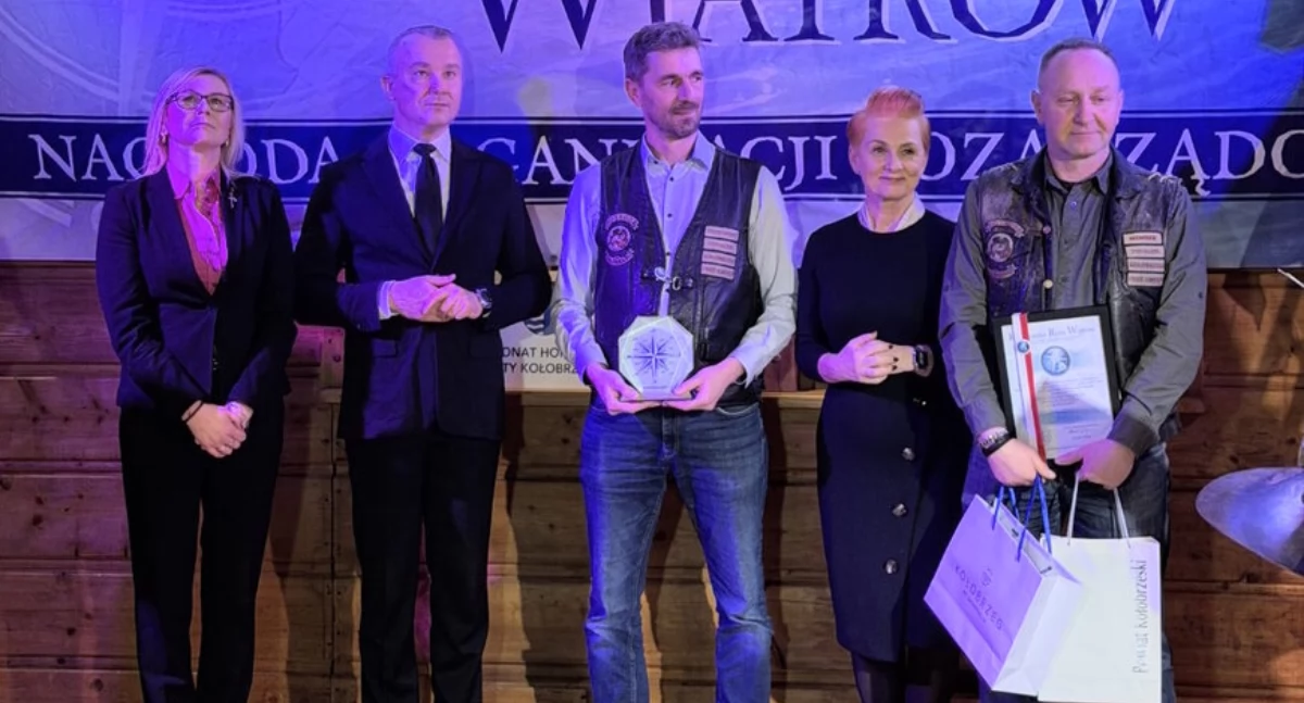 Wiadomości, Róża Wiatrów przyznana otrzymał nagrodę organizacji pozarządowych - zdjęcie, fotografia