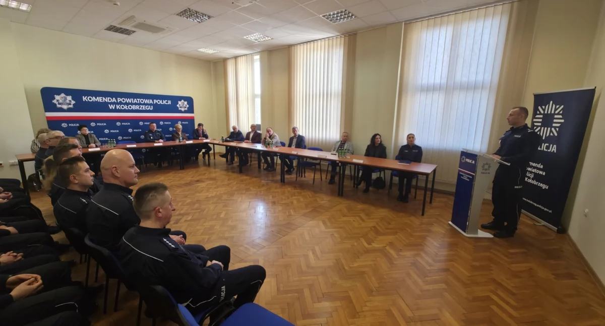 Wiadomości, Tysiące interwencji wzrost wykrywalności przestępstw Policja podsumowała - zdjęcie, fotografia
