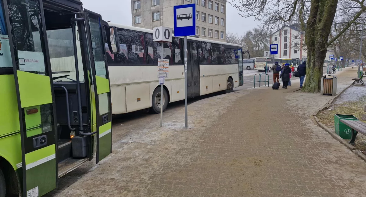 Wiadomości, Koniec komunikacyjnej białej plamy marca rusza linia powiecie - zdjęcie, fotografia