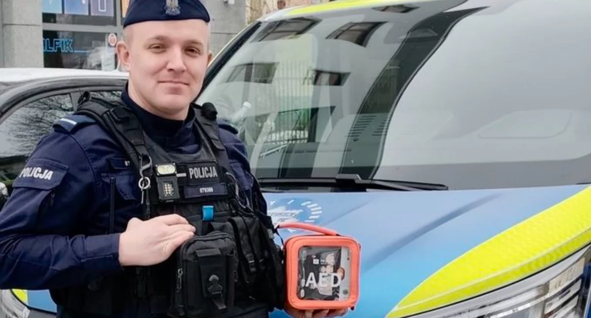Wiadomości, sprzęt ratujący życie trafił policjantów - zdjęcie, fotografia