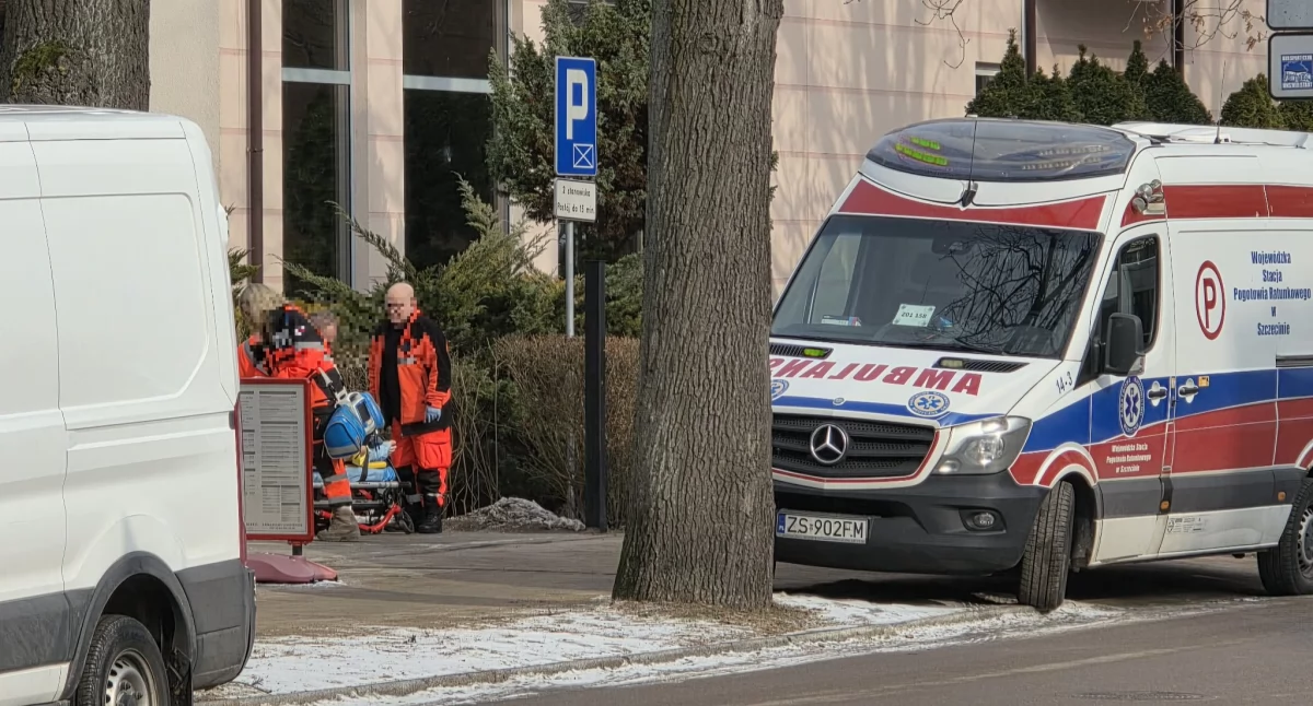 Wiadomości, Interwencja uzdrowisku latek trafił szpitala podtopieniu - zdjęcie, fotografia