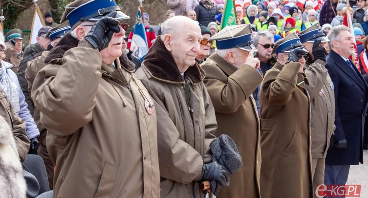 Wiadomości, Kołobrzeg włącza Wielkanocną Paczkę Bohatera Ruszyła zbiórka darów - zdjęcie, fotografia