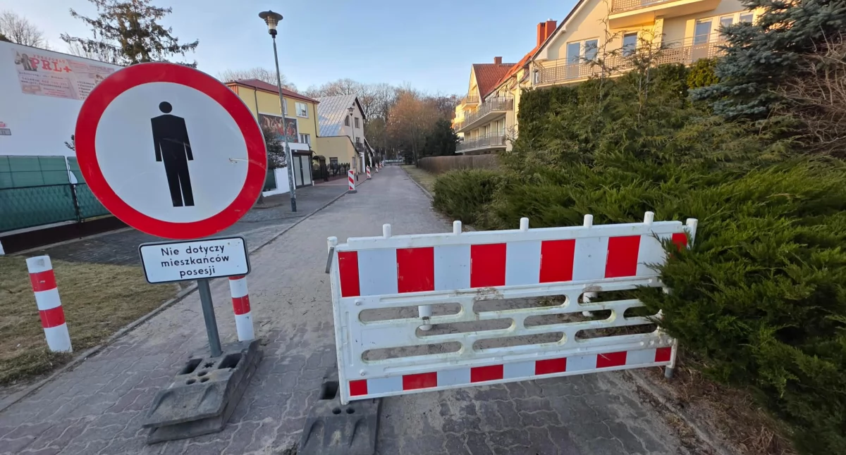 Wiadomości, Rusza przebudowa ulicy Różanej Będą utrudnienia utrudnienia kierowców pieszych - zdjęcie, fotografia