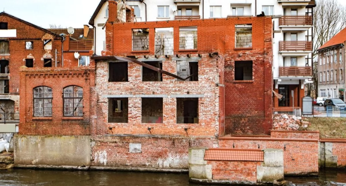 Wiadomości, Stara hydroelektrownia Kołobrzegu wyglądała przed rozbiórką [foto] - zdjęcie, fotografia