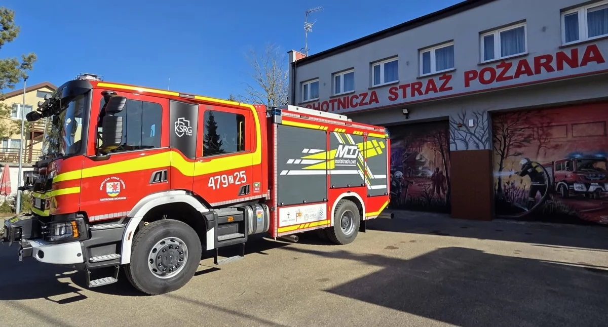 Straż Pożarna, samochód ratowniczo gaśniczy Ustronie Morskie - zdjęcie, fotografia