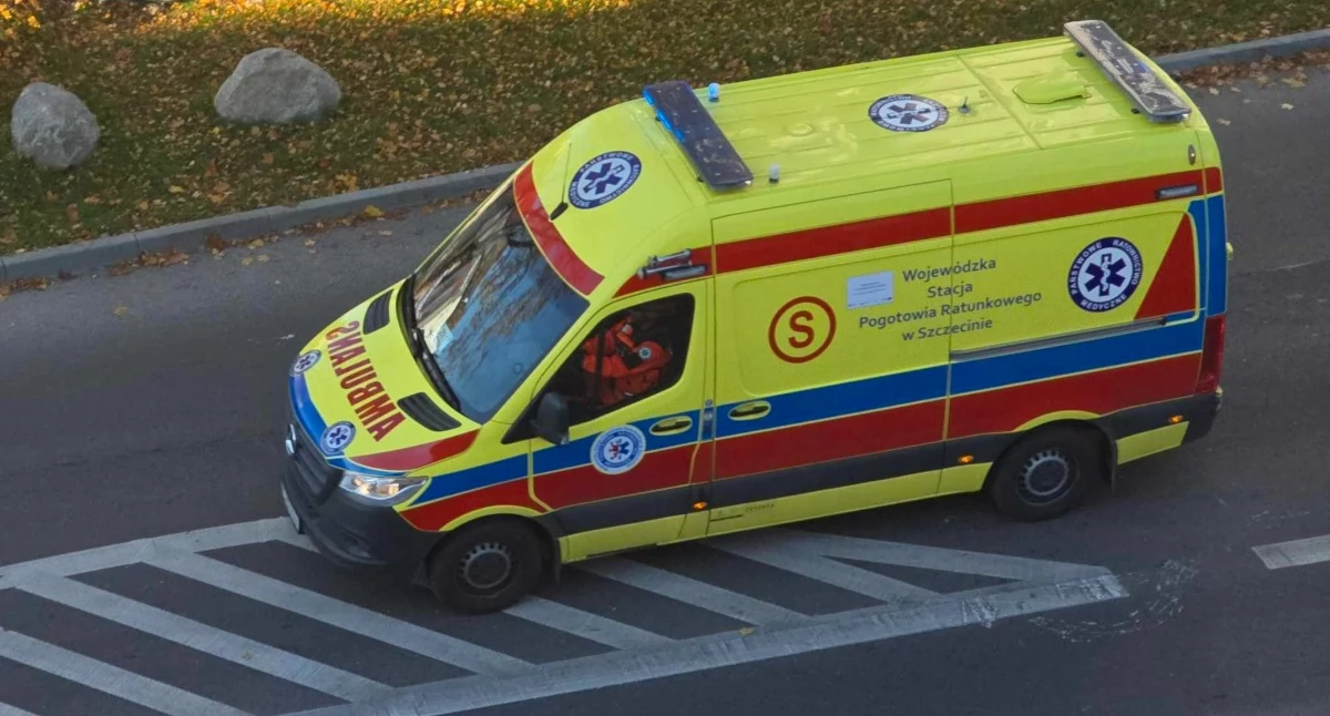 Wiadomości, kontrakty pogotowiu Część ratowników medycznych wróci pracy - zdjęcie, fotografia