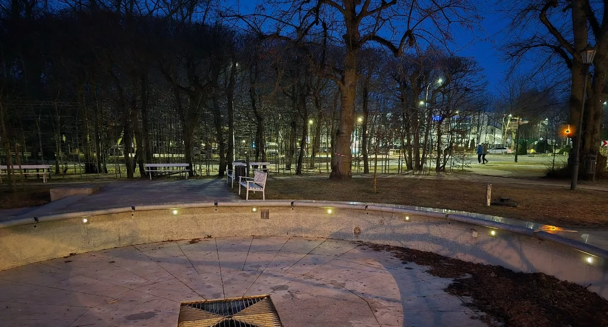 Wiadomości, przestrzeń letnich koncertów Cztery firmy chcą postawić altanę muzyków - zdjęcie, fotografia