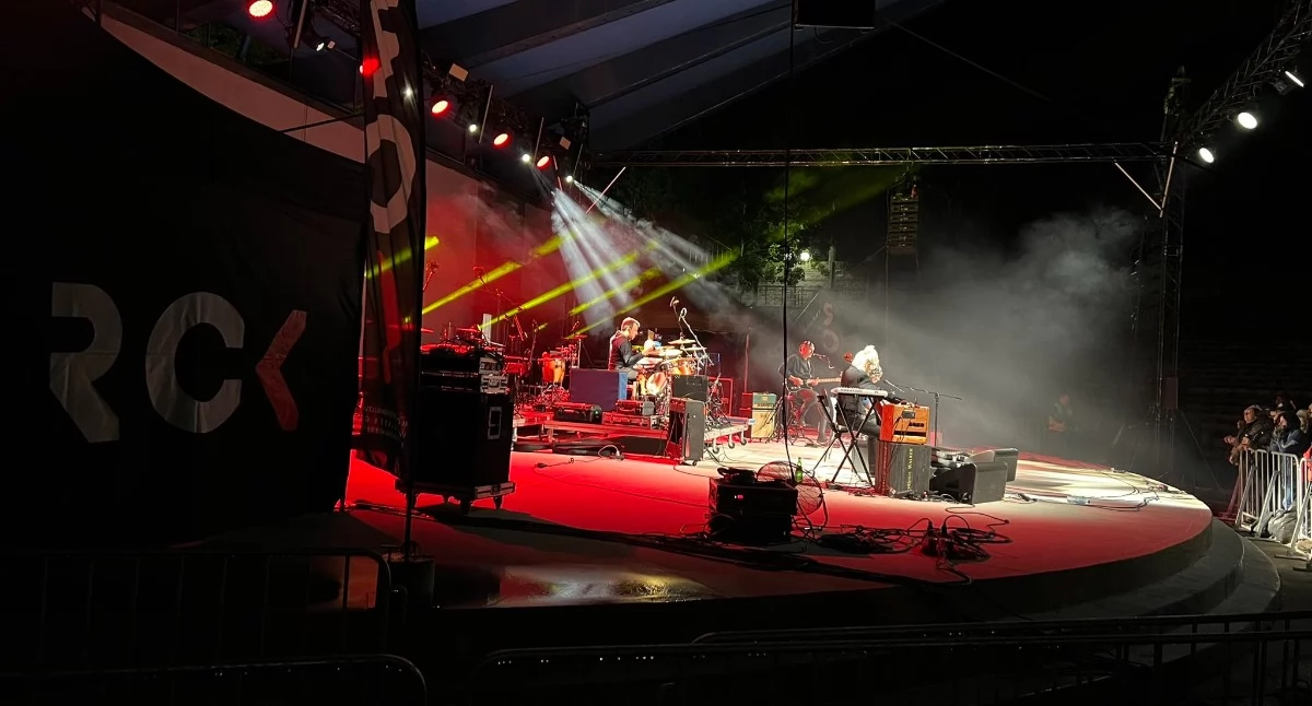 Wiadomości, Zagraj Festiwalu Kołobrzegu Ruszył nabór zespołów konkursu rockowego - zdjęcie, fotografia