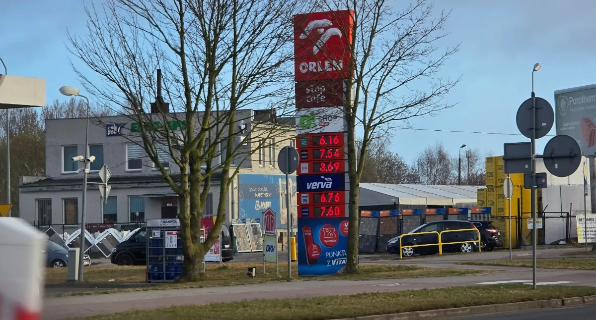 Wiadomości, paliw obowiązują Wzmożony stacjach - zdjęcie, fotografia