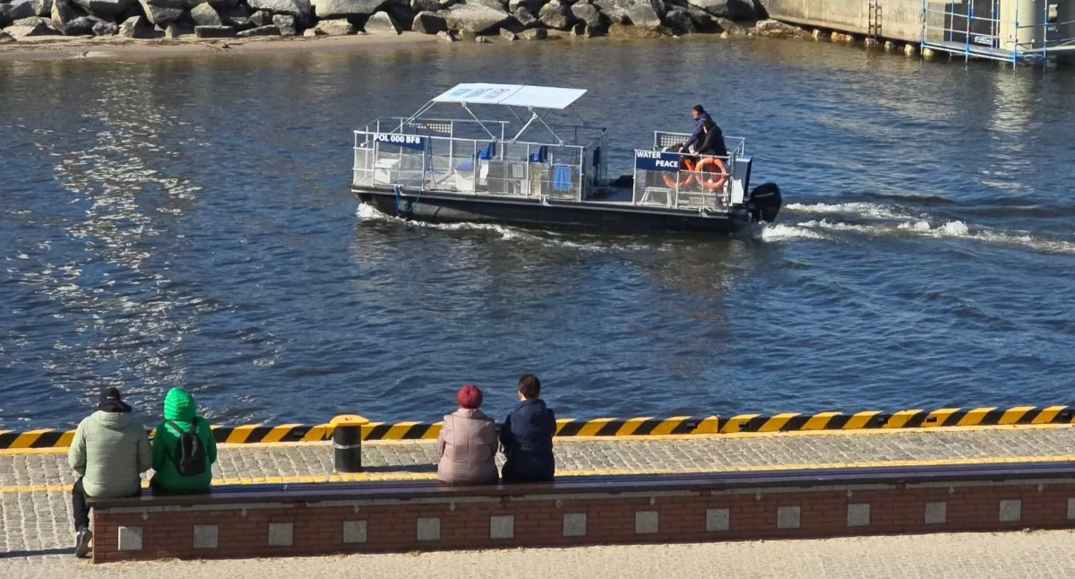 Wiadomości, Portowy tramwaj wodny wraca Parsętę Rejsy majówki ubiegłego - zdjęcie, fotografia
