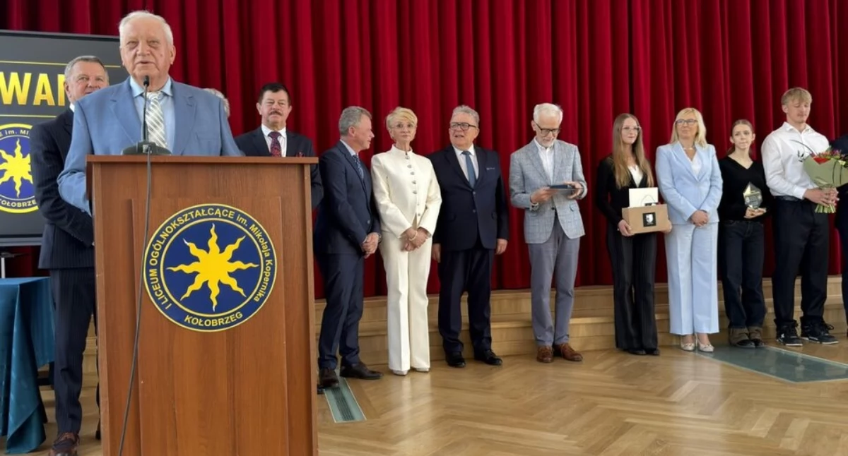 Wiadomości, pasji pracy docenione Pożegnano legendę kołobrzeskiej lekkoatletyki - zdjęcie, fotografia