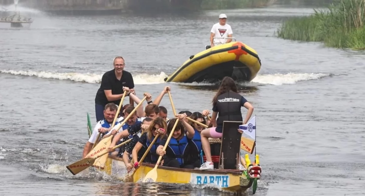 Wiadomości, Wielkie ściganie Parsęcie Ruszyły zapisy jubileuszowych Regat Smoczych Łodzi - zdjęcie, fotografia