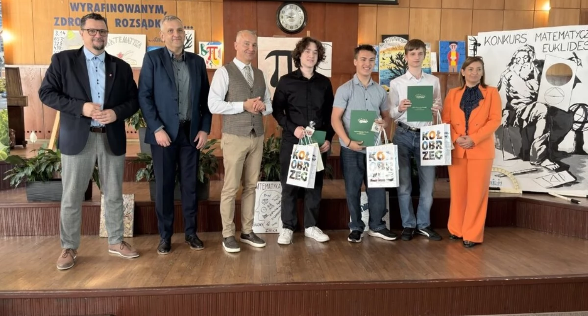 Wiadomości, Matematyczne talenty całej Polski rywalizowały Kołobrzegu Finał konkursu „Euklides - zdjęcie, fotografia