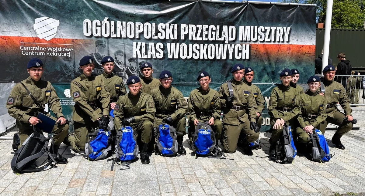 Wiadomości, Młodzież Gościna krajowej czołówce Sukces mundurowych Zakopanem - zdjęcie, fotografia