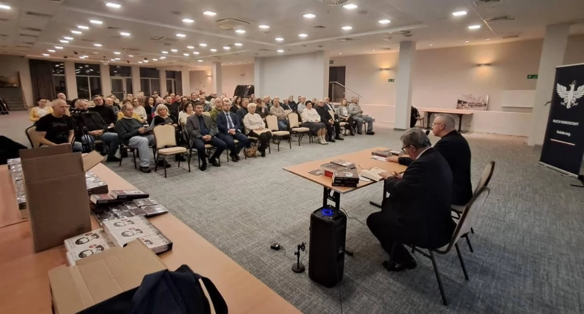 Wiadomości, Historia której rzadko mówi Wykład prezesa fundacji Witolda Pileckiego - zdjęcie, fotografia