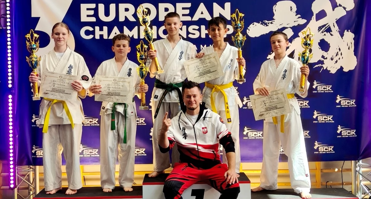 Sporty Walki, Indywidualne medale piąta drużyna Europy! Wielki sukces karateków Kołobrzegu - zdjęcie, fotografia