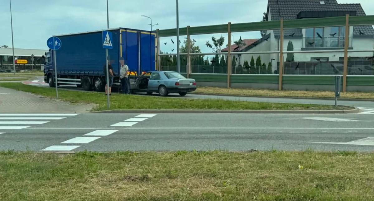 Wypadki drogowe, Kolizja obwodnicy Mogą występować utrudnienia ruchu - zdjęcie, fotografia