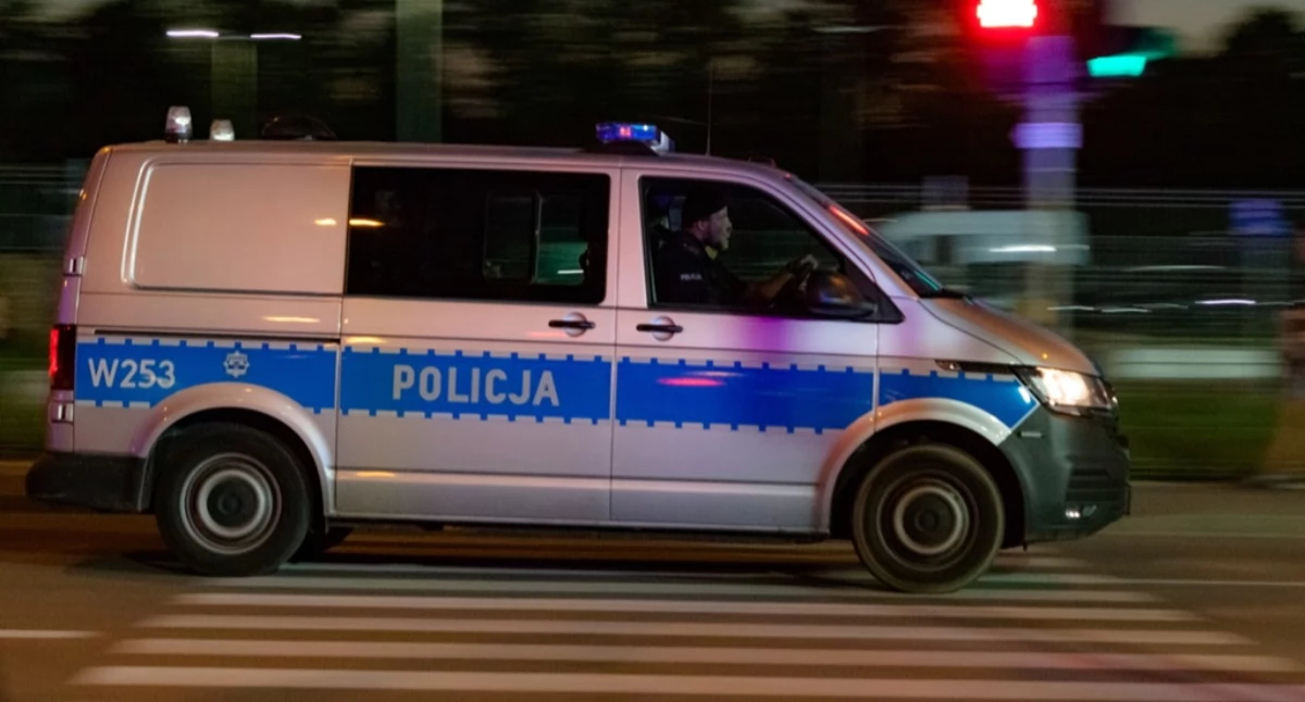 Wiadomości, Śmierć latka trakcie nocnej interwencji Sprawę wyjaśni prokuratura - zdjęcie, fotografia