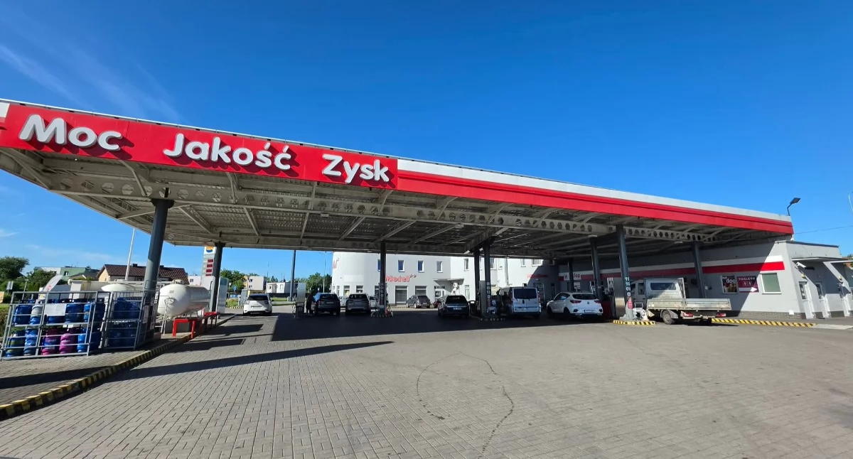 Wiadomości, Ostatni dzień niższego paliwa jutra zmiany kierowców - zdjęcie, fotografia