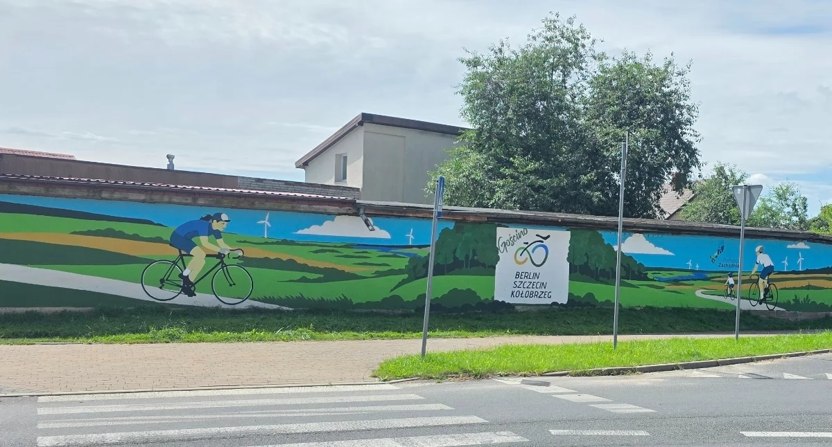 Wiadomości, Gościno rowerowym muralem promować międzynarodową trasę Kołobrzegu - zdjęcie, fotografia