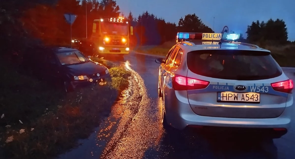 Kronika policyjna, latek wjechał Volkswagenem Miał niespełna promile - zdjęcie, fotografia