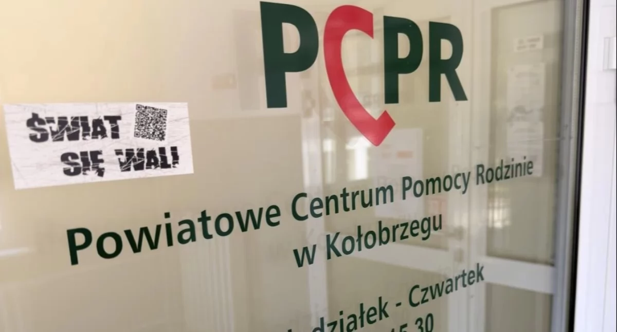 Wiadomości, Odwołana latach kierowania instytucją Komisja uznała doszło mobbingu - zdjęcie, fotografia