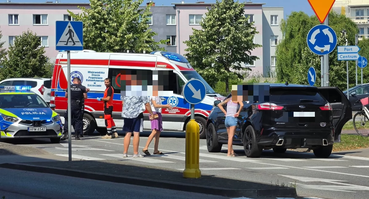 Wypadki drogowe, Potrącenie rondzie Morzu utrudnienia ruchu - zdjęcie, fotografia
