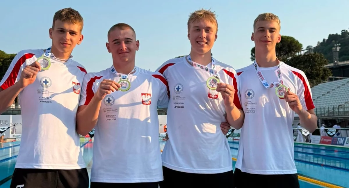 Pływanie, Europejskie sukcesy Borysa Struszczaka Złoto srebra rekord świata juniorów - zdjęcie, fotografia