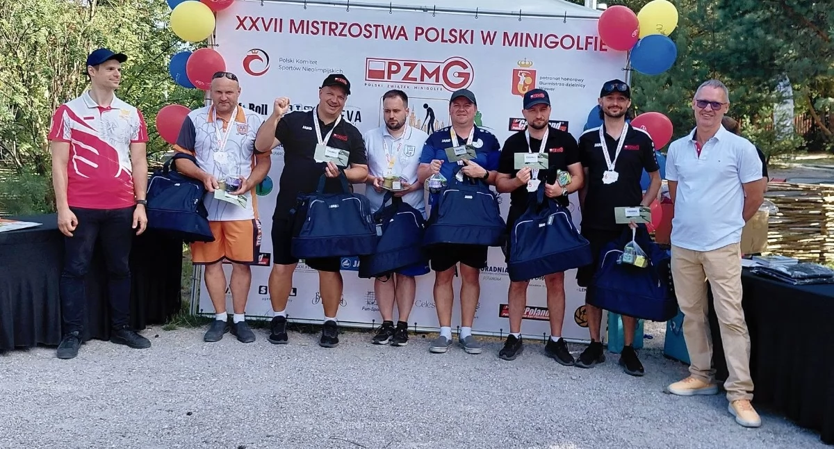 Inne Sporty, Kołobrzeżanie mistrzostwem medalami Mistrzostw Polski Minigolfie - zdjęcie, fotografia