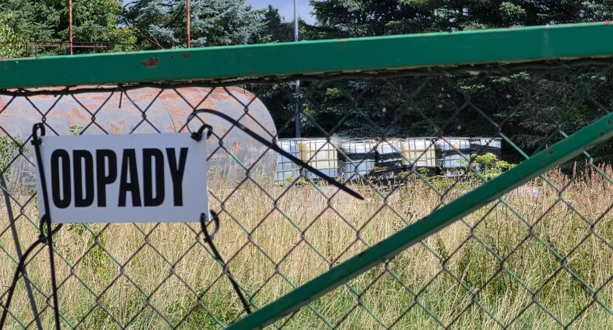Wiadomości, Niebezpieczne odpady mogą końcu zniknąć Urzędnicy sprawdzają ofertę - zdjęcie, fotografia