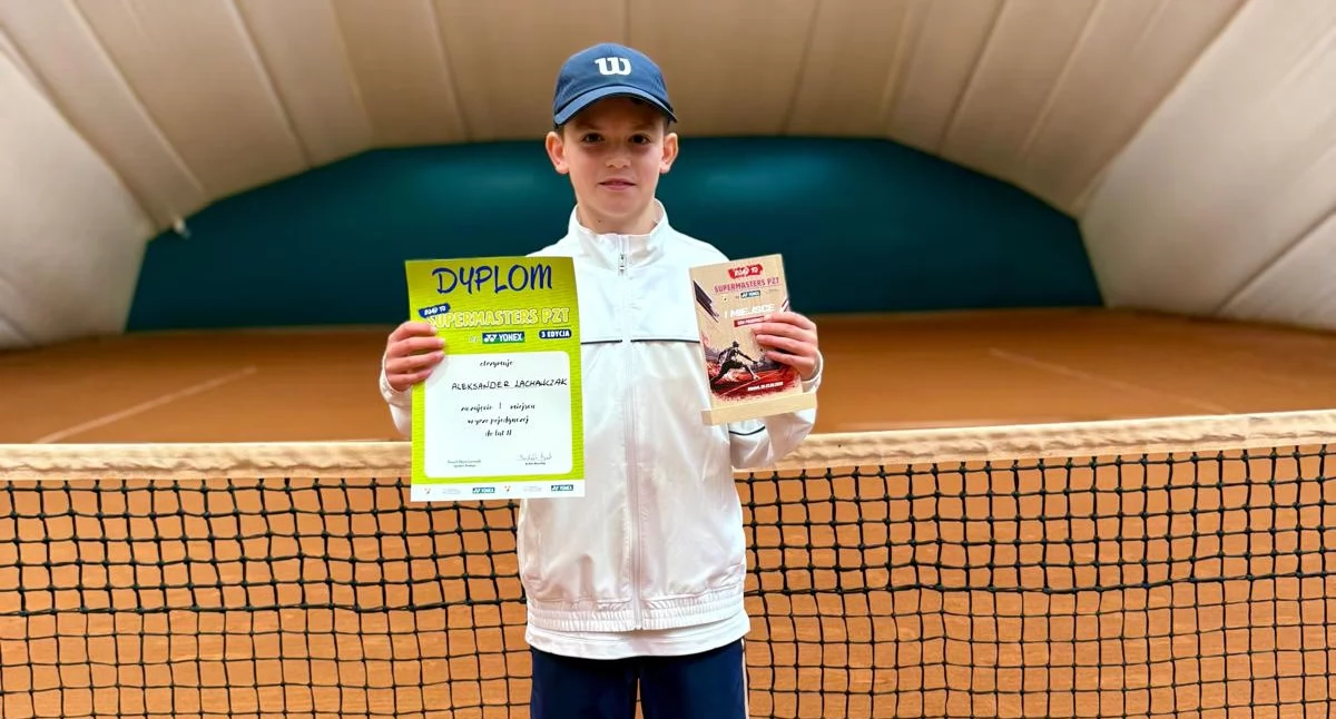 Inne Sporty, Młody tenisista Kołobrzegu najlepszy turnieju Supermasters - zdjęcie, fotografia
