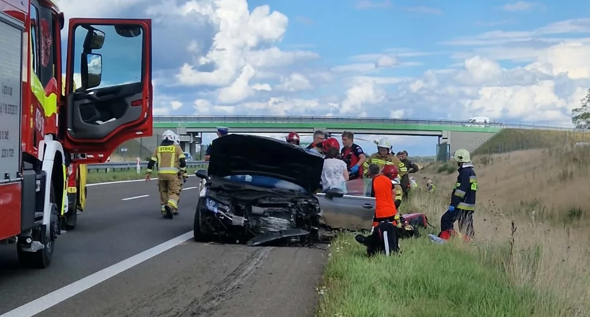 Wiadomości, Wypadek Sześć osób poszkodowanych - zdjęcie, fotografia