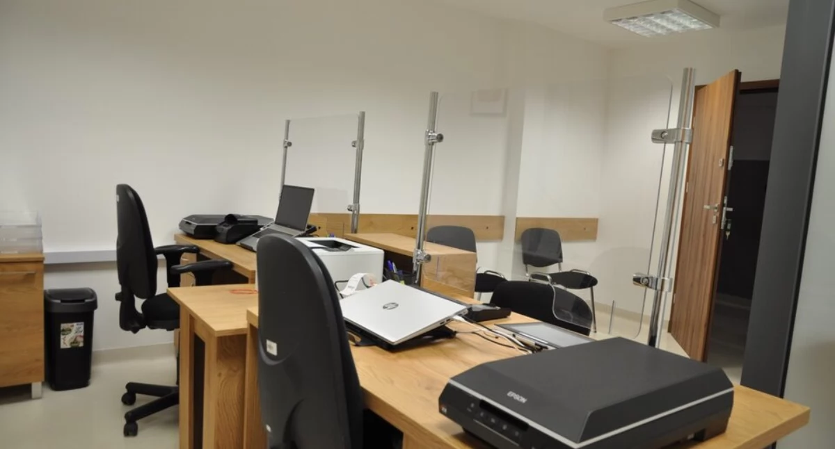 Wiadomości, Sprawdź kiedy wyrobić paszport Punkt Kołobrzegu wraca stałych godzin pracy - zdjęcie, fotografia