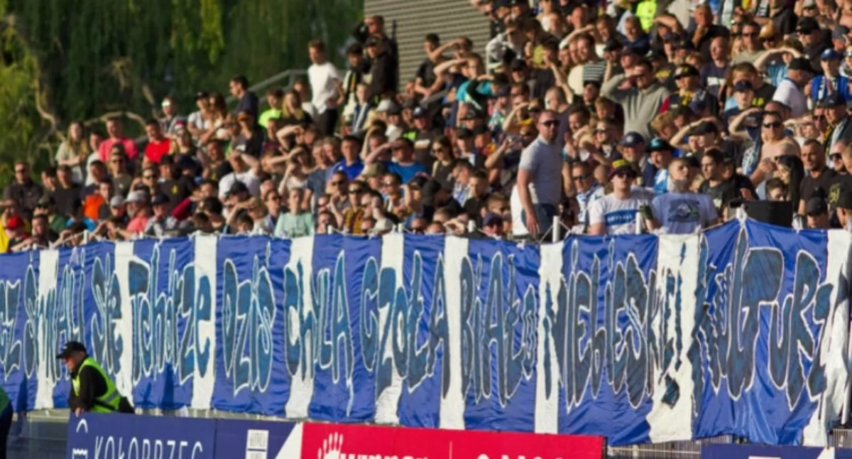 Piłka nożna, Bilety mecze Kotwicy sprzedaży sobotę domowy później derby Gwardią - zdjęcie, fotografia