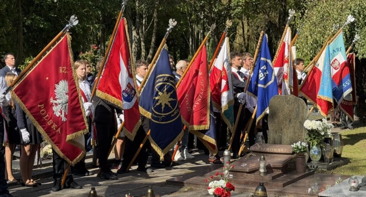 Historia, Uczcili pamięć Sybiraków ofiar sowieckiej agresji - zdjęcie, fotografia