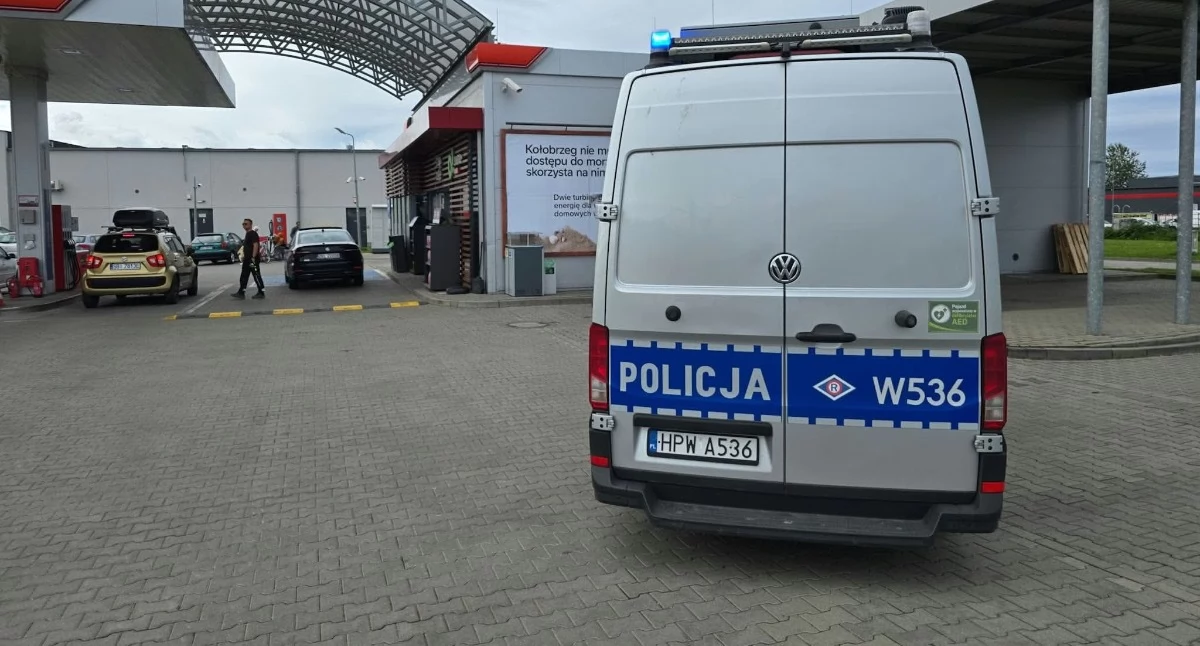 Wiadomości, Cztery stacje paliw kilka godzin latek zatrzymany serii nietypowych zdarzeń - zdjęcie, fotografia