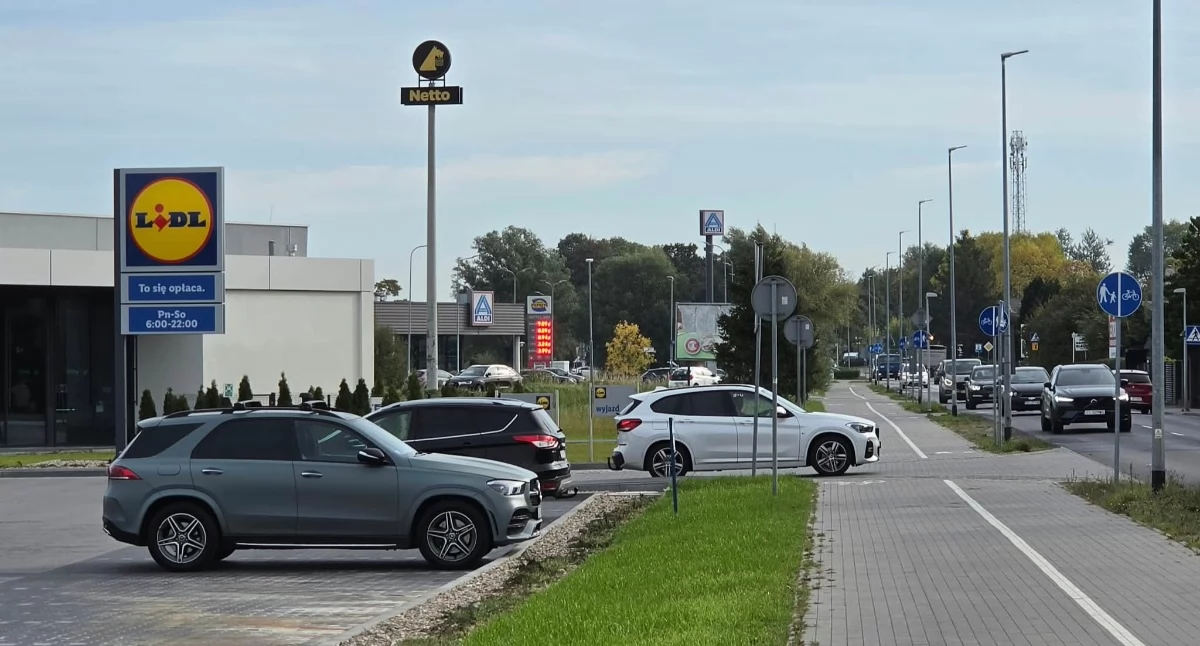 Wiadomości, zakupach Grzybowskiej wyzwanie odpowiada - zdjęcie, fotografia