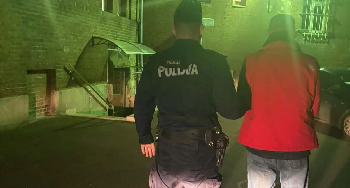 Kronika policyjna, Kontrole drogach zatrzymanie poszukiwanego Policyjna akcja Gościnie - zdjęcie, fotografia