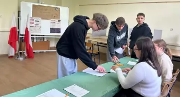 Uczniowie Ekonoma już po prezydenckich prawyborach. Kto wygrał?