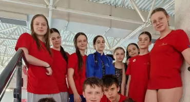 Rekord za rekordem. Świetny występ pływaków z Kołobrzegu