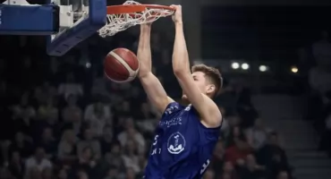 Horror i wygrana po dogrywce. Kotwica prowadzi w ćwierfinale