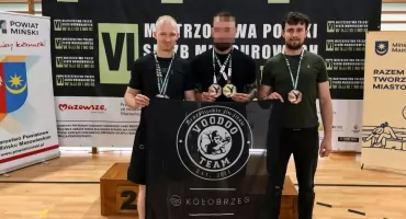 Mundur zamienili na matę. Policjanci z Kołobrzegu z medalami mistrzostw Polski