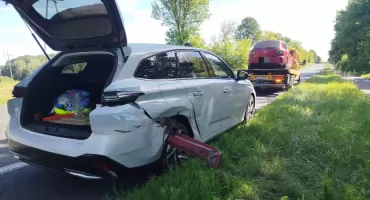 Nie ustąpiła pierwszeństwa i nie miała prawa jazdy. Groźna kolizja pod Rymaniem
