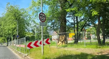 Prace miały wrócić na początku czerwca. Miasto tłumaczy dlaczego plac budowy wciąż stoi pusty